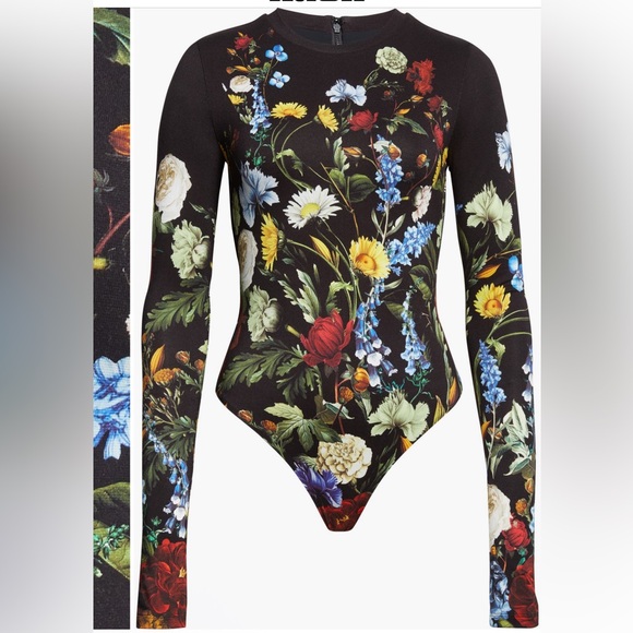 Alice + Olivia
Olea Crewneck Long
Sleeve Bodysuit‼️‼️ - Picture 7 of 11